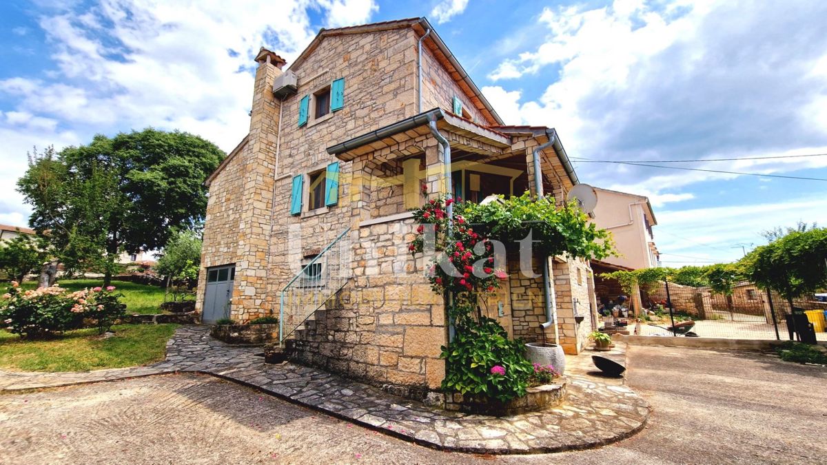 Casa in pietra ristrutturata